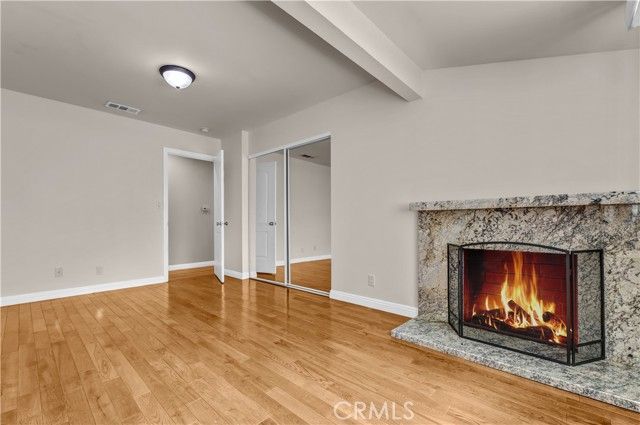 12731 Victory, North Hollywood (los Angeles), CA 91606