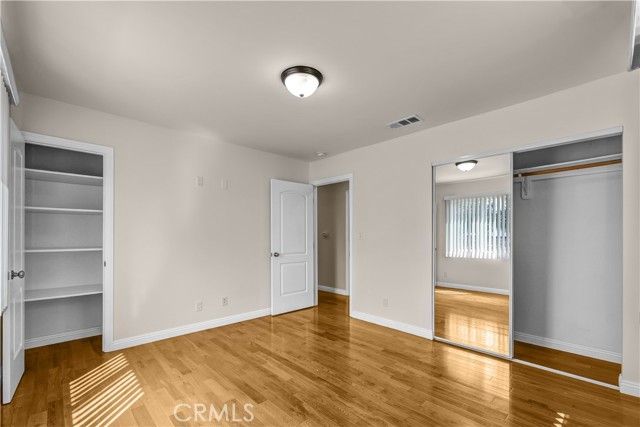 12731 Victory, North Hollywood (los Angeles), CA 91606