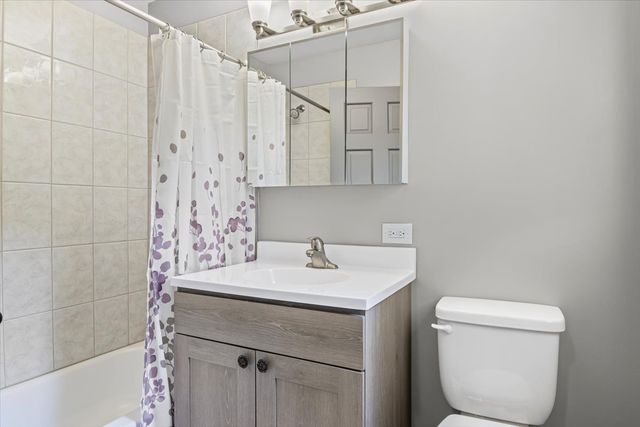 2016 Grove Lane, Cary, IL 60013