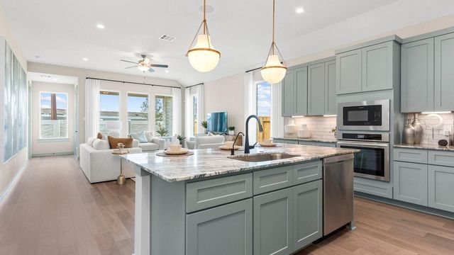 4004 Green Anjou Lane, Pearland, TX 77581