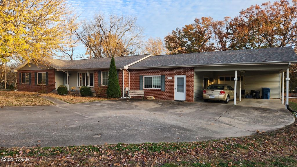 1308 York Drive, Carl Junction, MO 64834