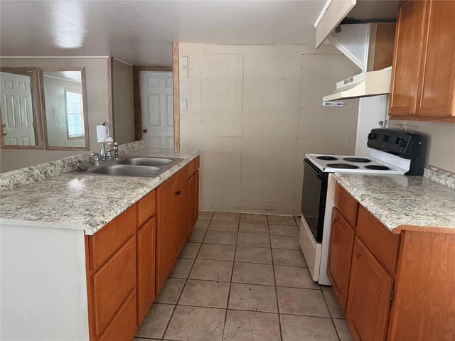 5912 Skylane Drive, Montgomery, TX 77316