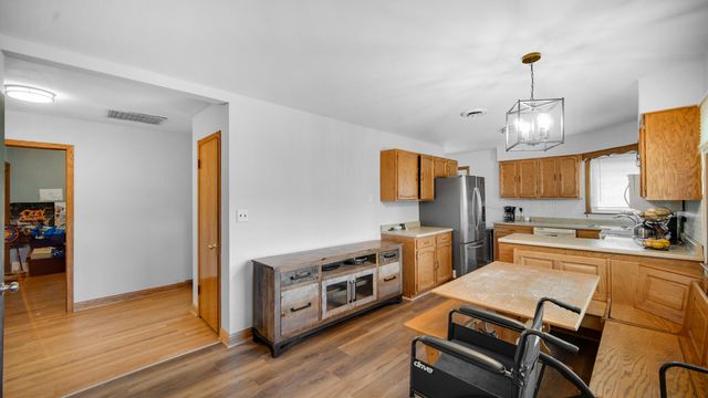 138 N Road, Schererville, IN 46375
