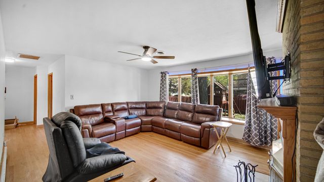 138 N Road, Schererville, IN 46375
