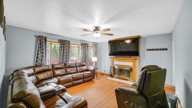138 N Road, Schererville, IN 46375