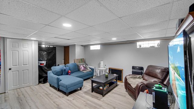 138 N Road, Schererville, IN 46375