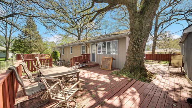 138 N Road, Schererville, IN 46375