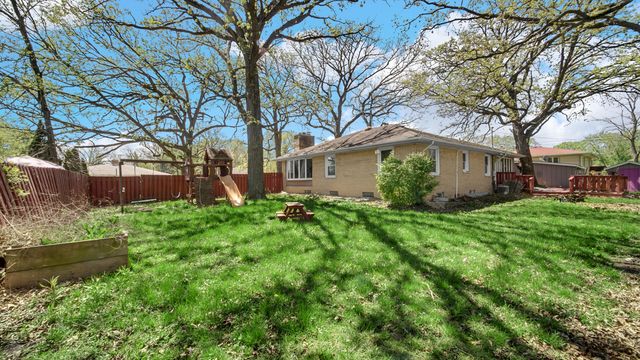 138 N Road, Schererville, IN 46375