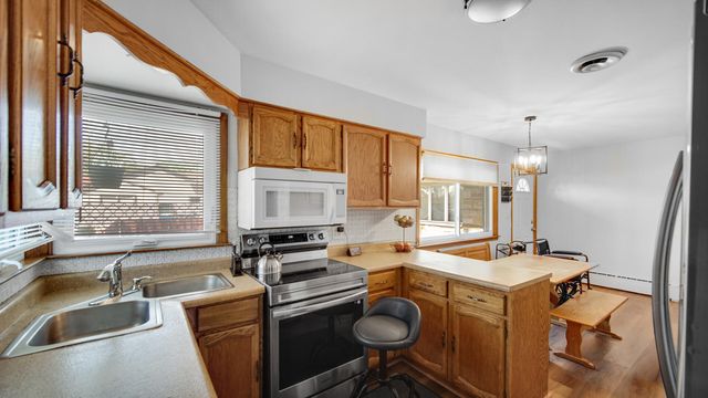 138 N Road, Schererville, IN 46375