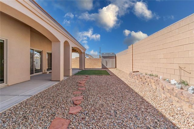2013 E Valor Drive, Fort Mohave, AZ 86426