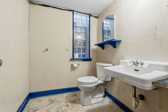 801 Park Lane, Grosse Pointe Park, MI 48230