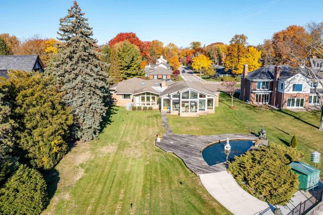 801 Park Lane, Grosse Pointe Park, MI 48230