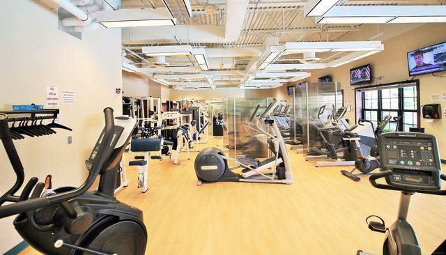 801 Park Lane, Grosse Pointe Park, MI 48230