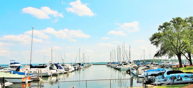 801 Park Lane, Grosse Pointe Park, MI 48230