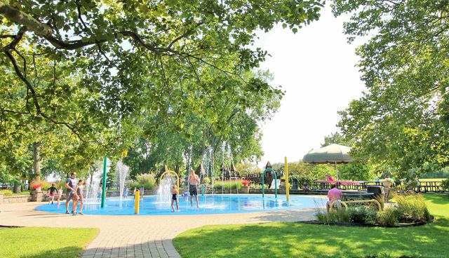 801 Park Lane, Grosse Pointe Park, MI 48230