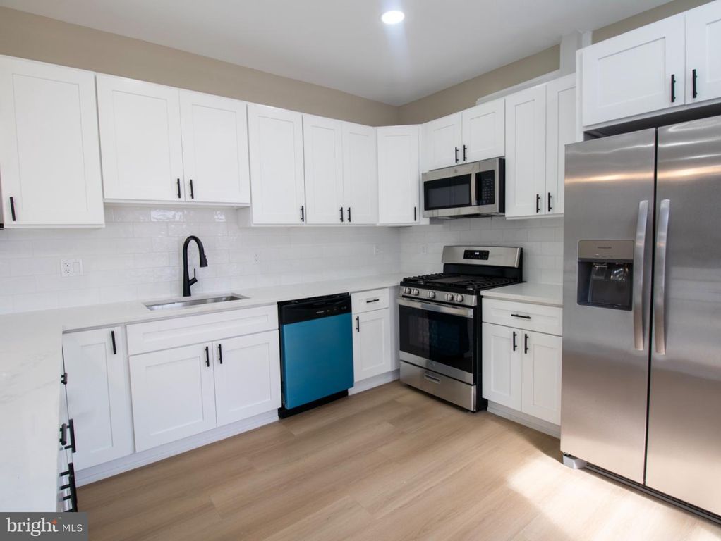 5511 LARCHWOOD AVE, PHILADELPHIA, PA 19143 — photo 5