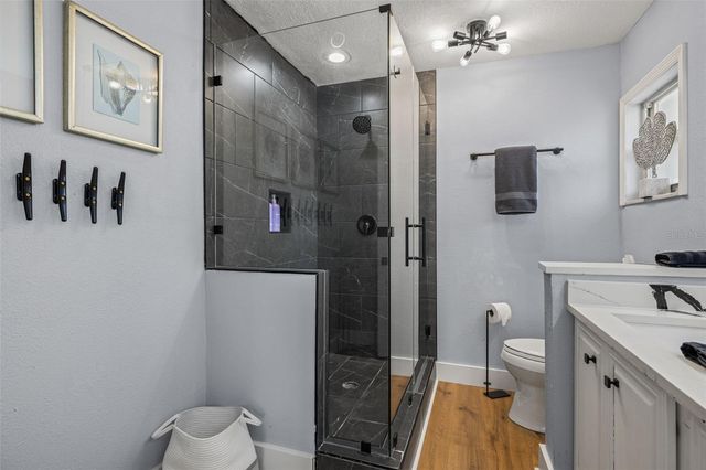 8462 FLAGSTONE DRIVE, Tampa, FL 33615