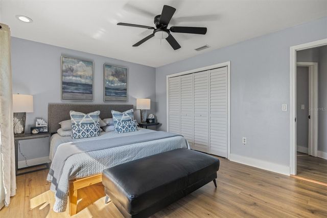 8462 FLAGSTONE DRIVE, Tampa, FL 33615