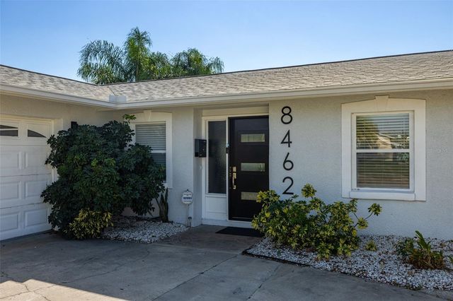 8462 FLAGSTONE DRIVE, Tampa, FL 33615