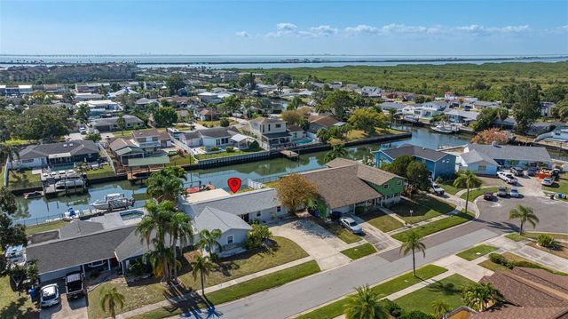 8462 FLAGSTONE DRIVE, Tampa, FL 33615