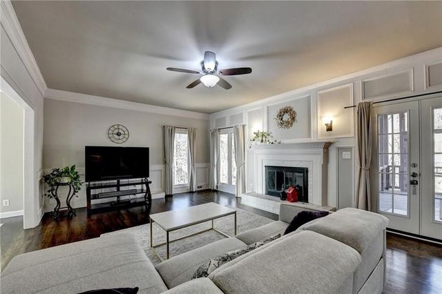 350 S Satinwood Place, Roswell, GA 30076