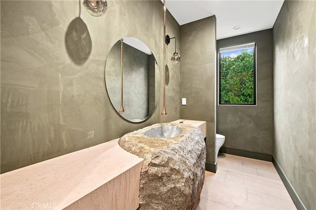 13944 Valleyheart Drive, Sherman Oaks, CA 91423