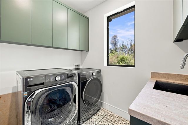 13944 Valleyheart Drive, Sherman Oaks, CA 91423