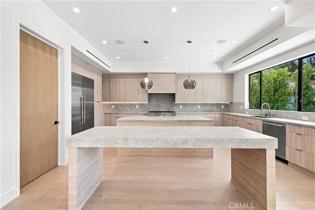 13944 Valleyheart Drive, Sherman Oaks, CA 91423