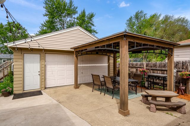 6120 John Street, Loves Park, IL 61111