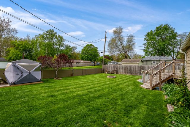 6120 John Street, Loves Park, IL 61111