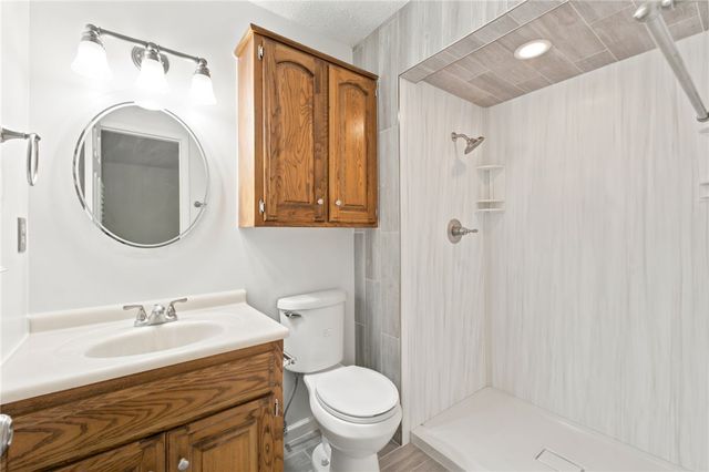 2709 N Wakefield Place, Fayetteville, AR 72703