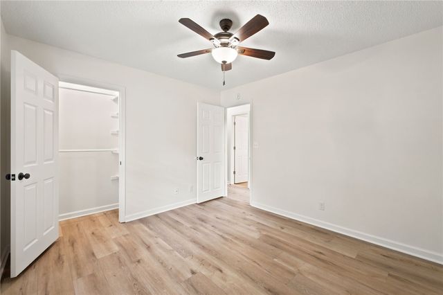 2709 N Wakefield Place, Fayetteville, AR 72703
