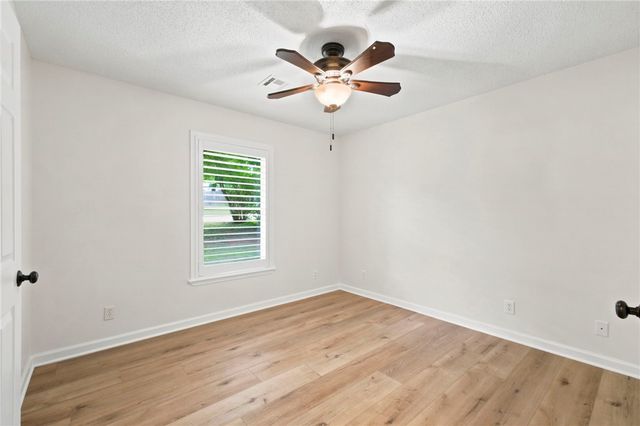 2709 N Wakefield Place, Fayetteville, AR 72703