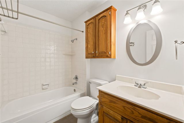 2709 N Wakefield Place, Fayetteville, AR 72703