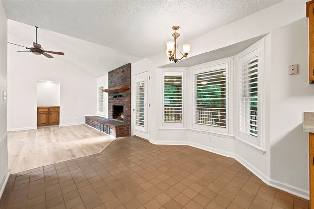 2709 N Wakefield Place, Fayetteville, AR 72703