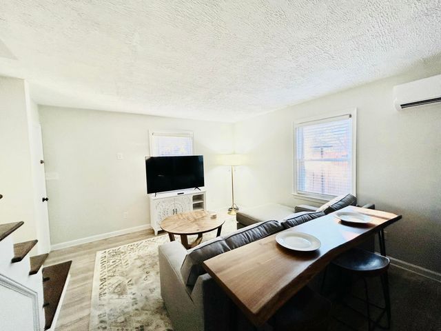 1621 Brandon AVE, Roanoke, VA 24015