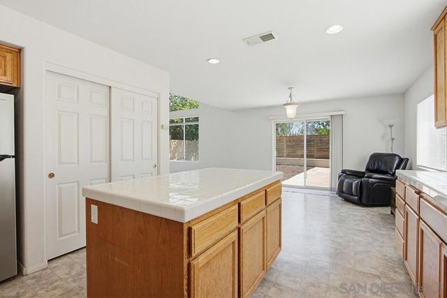 8355 Jade Coast, San Diego, CA 92126