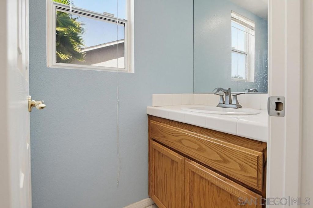 Image 17 of property listing at 8355 Jade Coast, San Diego, CA 92126