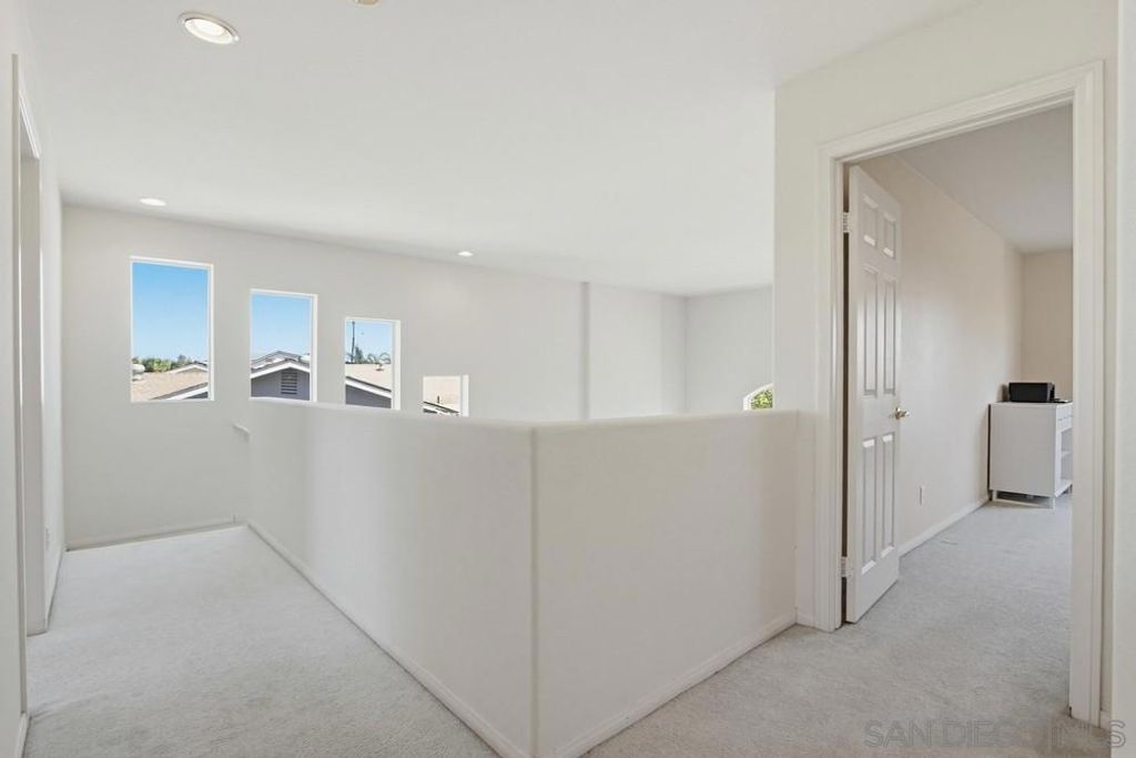 Image 19 of property listing at 8355 Jade Coast, San Diego, CA 92126