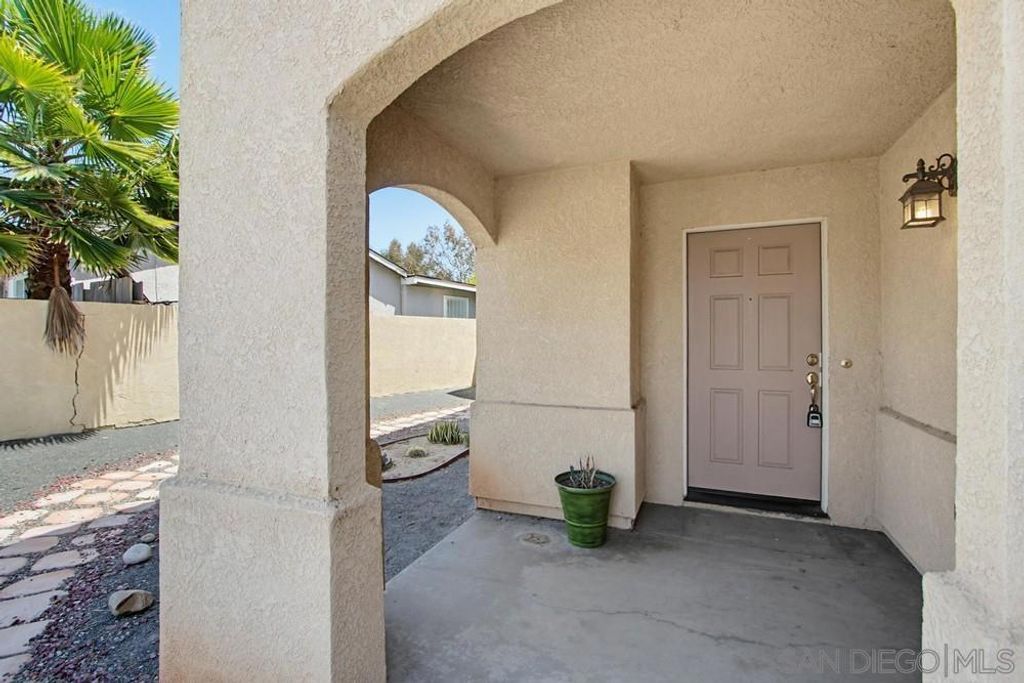 Image 4 of property listing at 8355 Jade Coast, San Diego, CA 92126