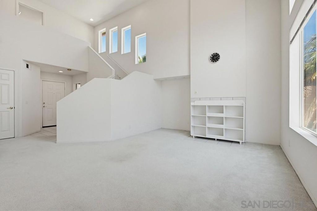 Image 6 of property listing at 8355 Jade Coast, San Diego, CA 92126