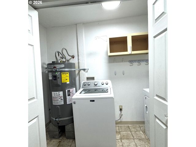 30703 Ne RAILROAD Ave, Yacolt, WA 98675