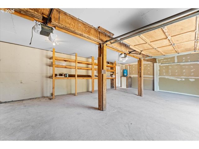 30703 Ne RAILROAD Ave, Yacolt, WA 98675