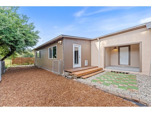 30703 Ne RAILROAD Ave, Yacolt, WA 98675
