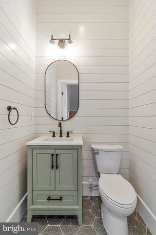 2300 MERIDIAN ST, Falls Church, VA 22046