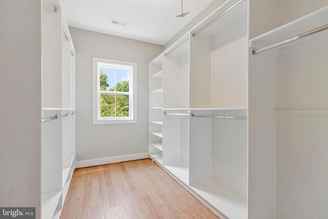 2300 MERIDIAN ST, Falls Church, VA 22046