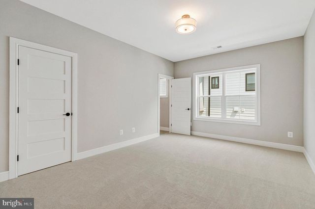 2300 MERIDIAN ST, Falls Church, VA 22046