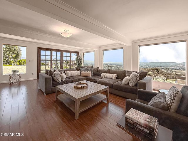 10200 Lilac Lane, Chatsworth, CA 91311