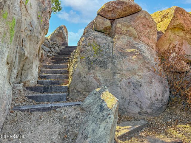 10200 Lilac Lane, Chatsworth, CA 91311