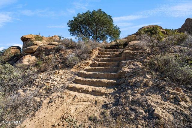 10200 Lilac Lane, Chatsworth, CA 91311